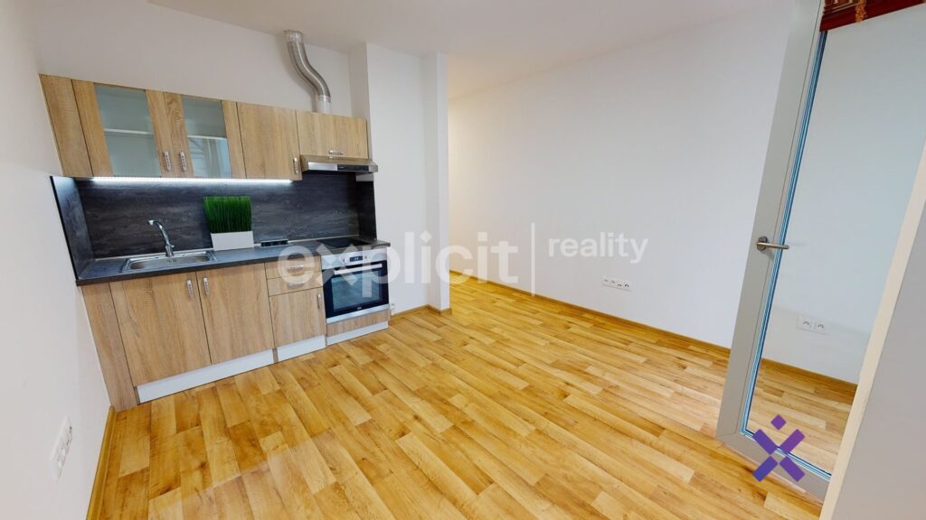 Explicit-Reality-makler-Zlin-Dalibor-Stribrny-1.jpeg
